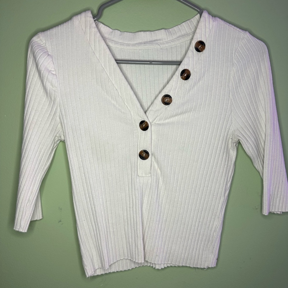 AE White button cropped top